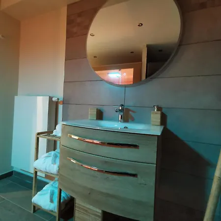 Gite Ni vu ni connu Guînes Extérieur photo