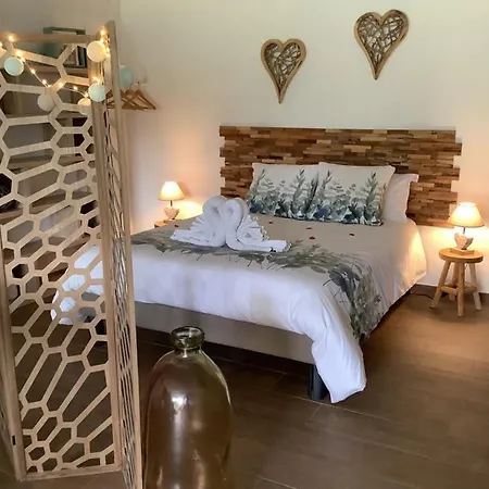 Gite Ni vu ni connu Guînes Extérieur photo